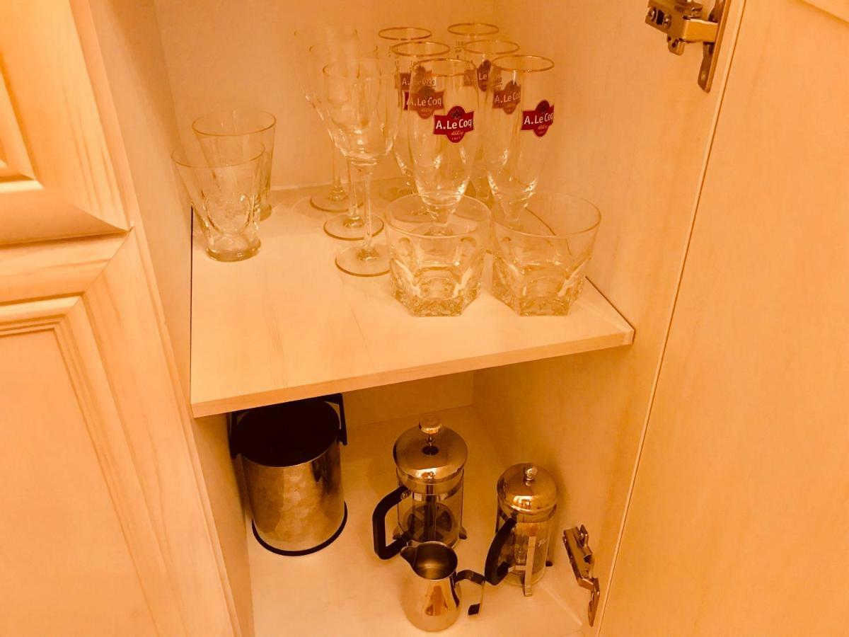 Cozy City Studio Apartment Free Parking Tallinn Bagian luar foto