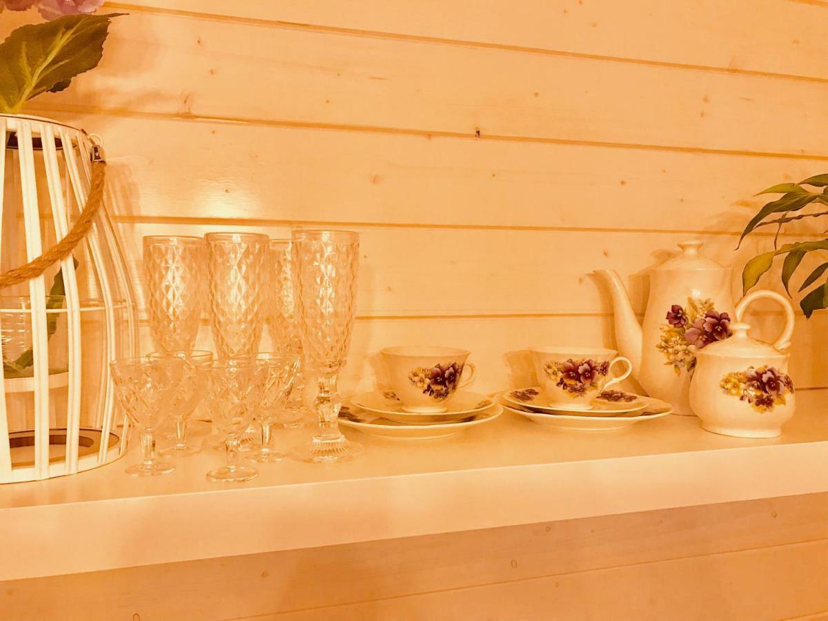 Cozy City Studio Apartment Free Parking Tallinn Bagian luar foto